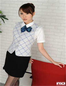 内藤斐奈